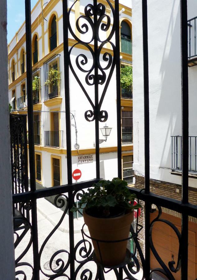 Rodo Arenal Apartment Sevilla Bagian luar foto