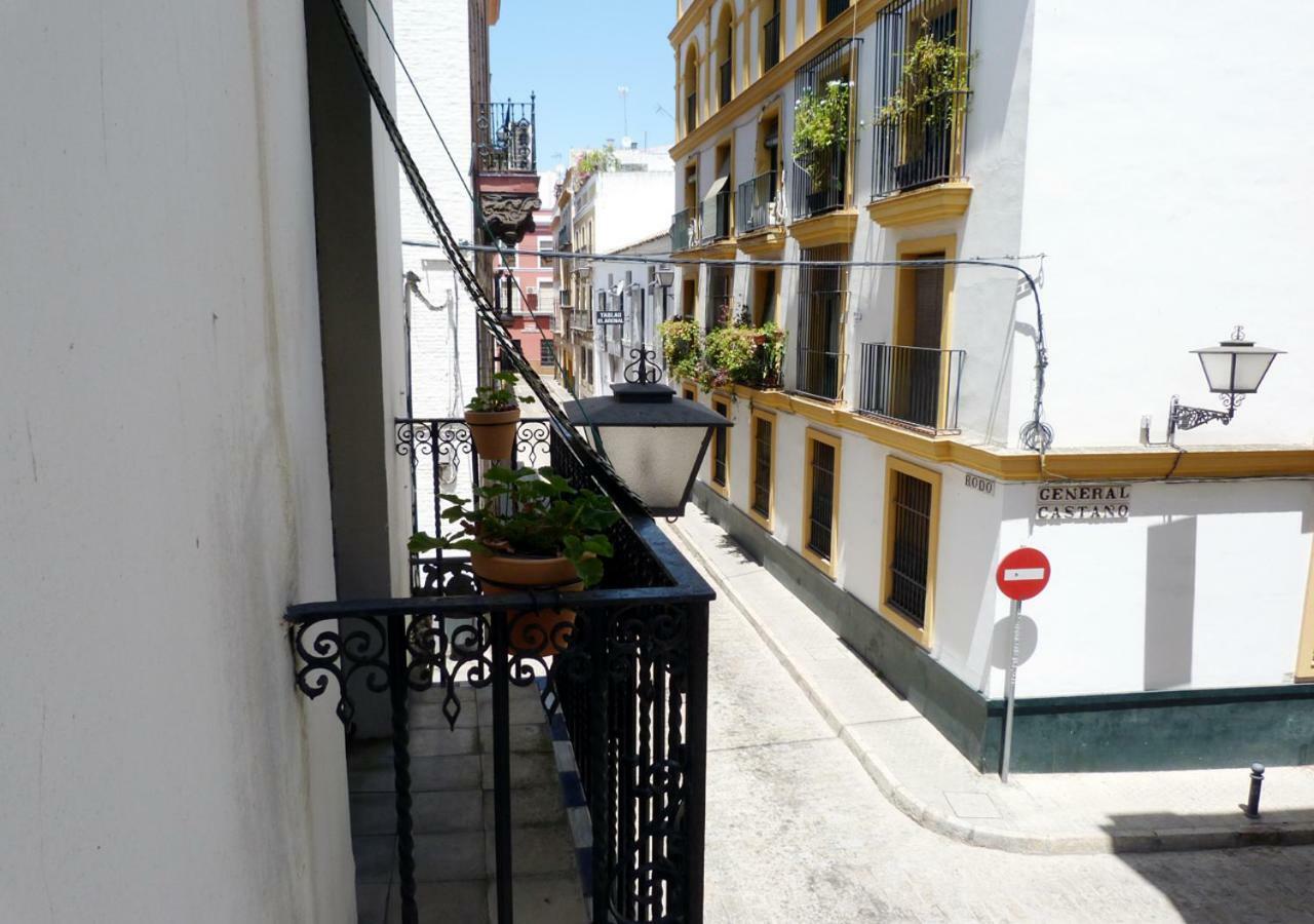 Rodo Arenal Apartment Sevilla Bagian luar foto